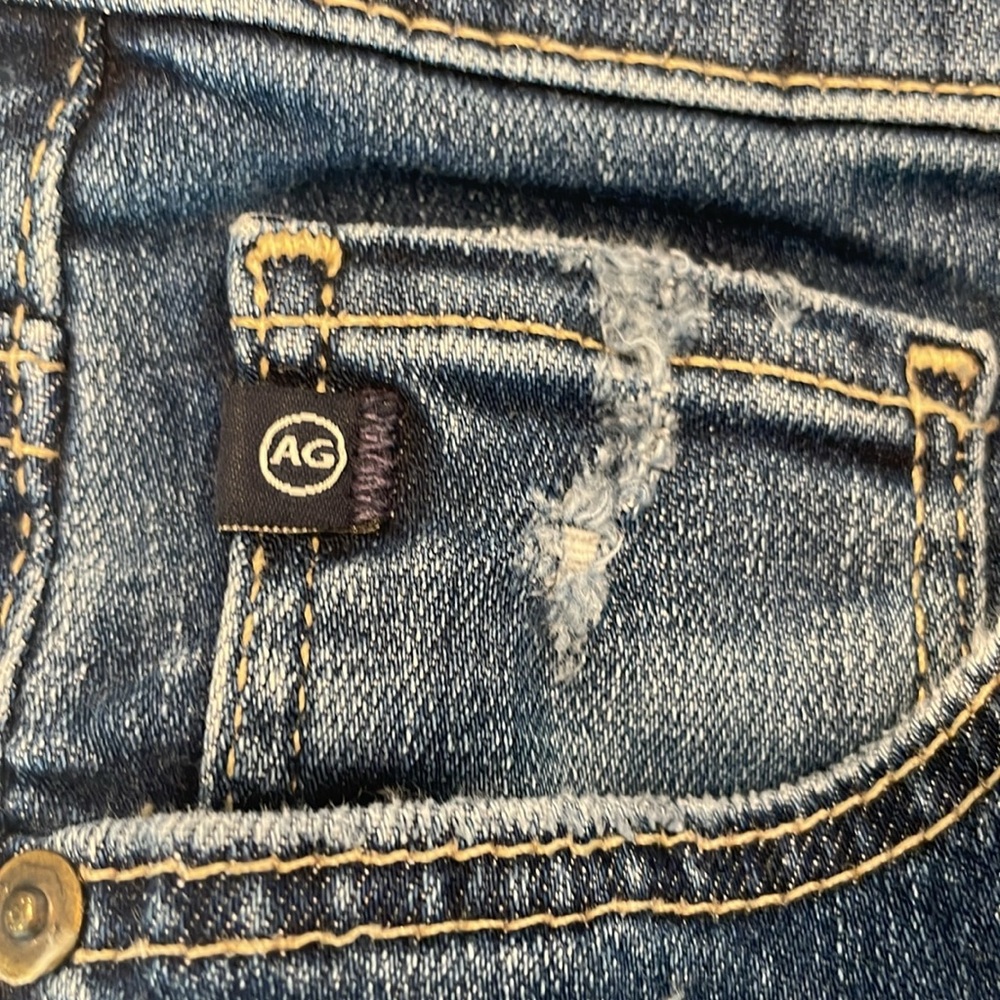 AG The Farrah Skinny Ankle Jeans. High rise skinny ankle ..lots of stretch. 28R - Picture 8 of 13